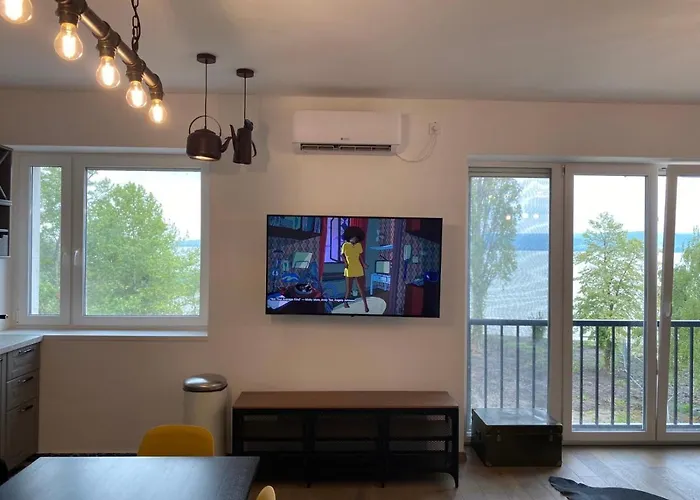 Side Design Apartment *
